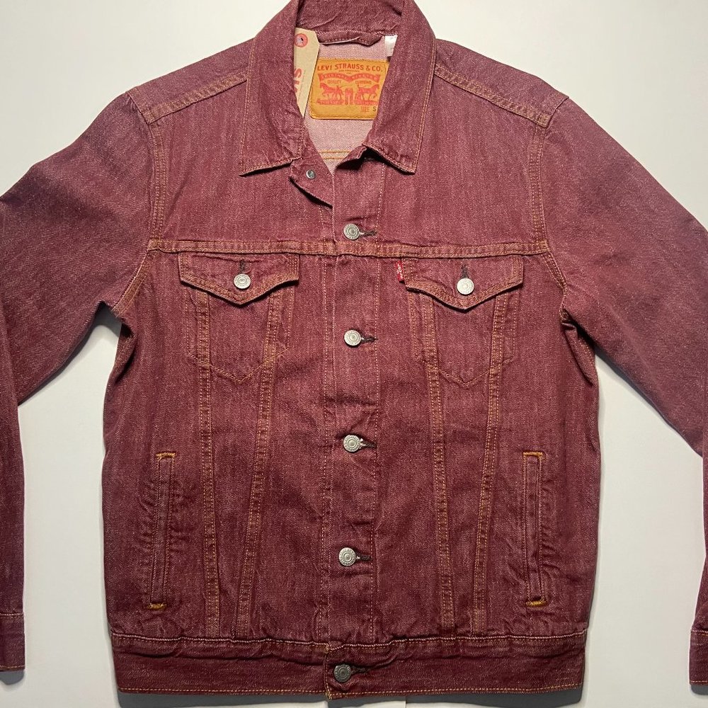 NWT Levi's Trucker Red Denim Jacket Unisex Small